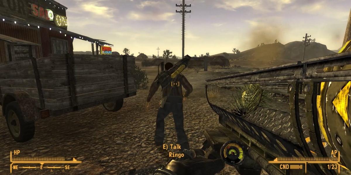 Imagem de Fallout: New Vegas mostrando um NPC carregando um Fatman nas costas.