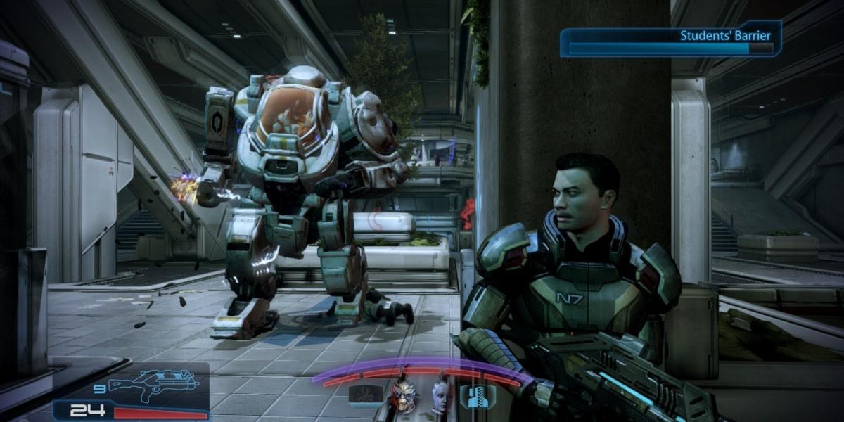 Comandante Shepard (à direita) se escondendo de um inimigo em Mass Effect 1