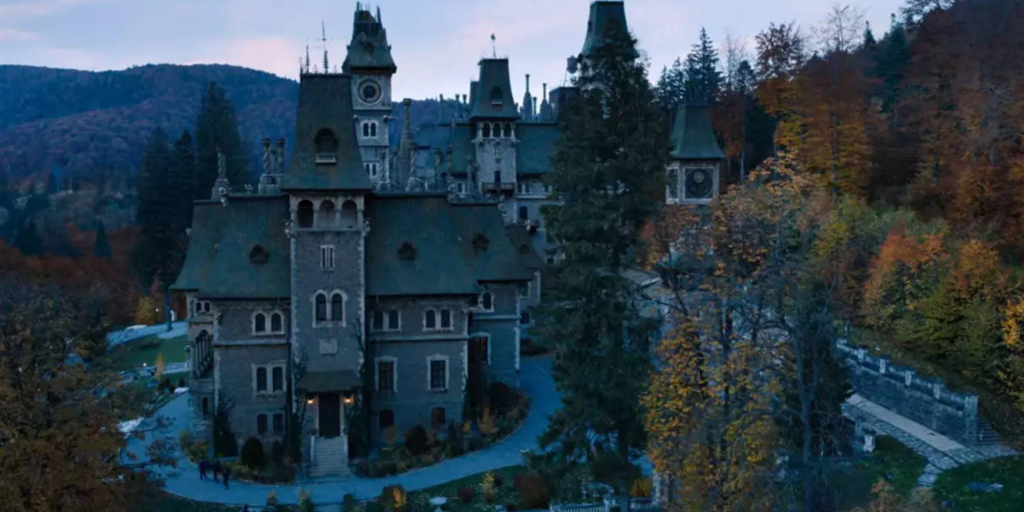 6 Escolas de Magia de Cinema e TV Incríveis (que não são de Harry Potter)
