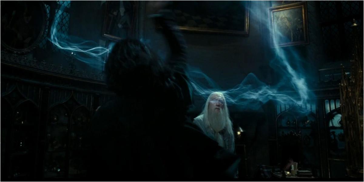 Snape cria a corça Patrono no escritório de Dumbledore em Harry Potter e as Relíquias da Morte: Parte 2.