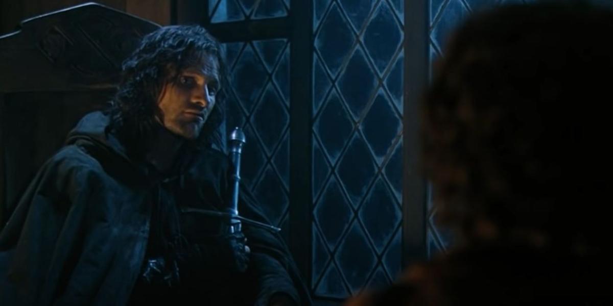 Aragorn conta a Frodo sobre os fantasmas do anel