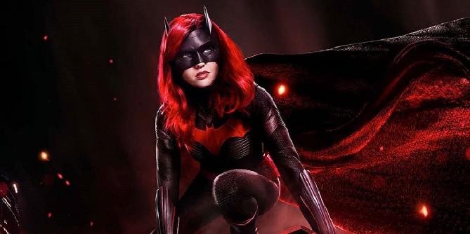 Batwoman terá nova protagonista em vez de re-escalar Kate Kane