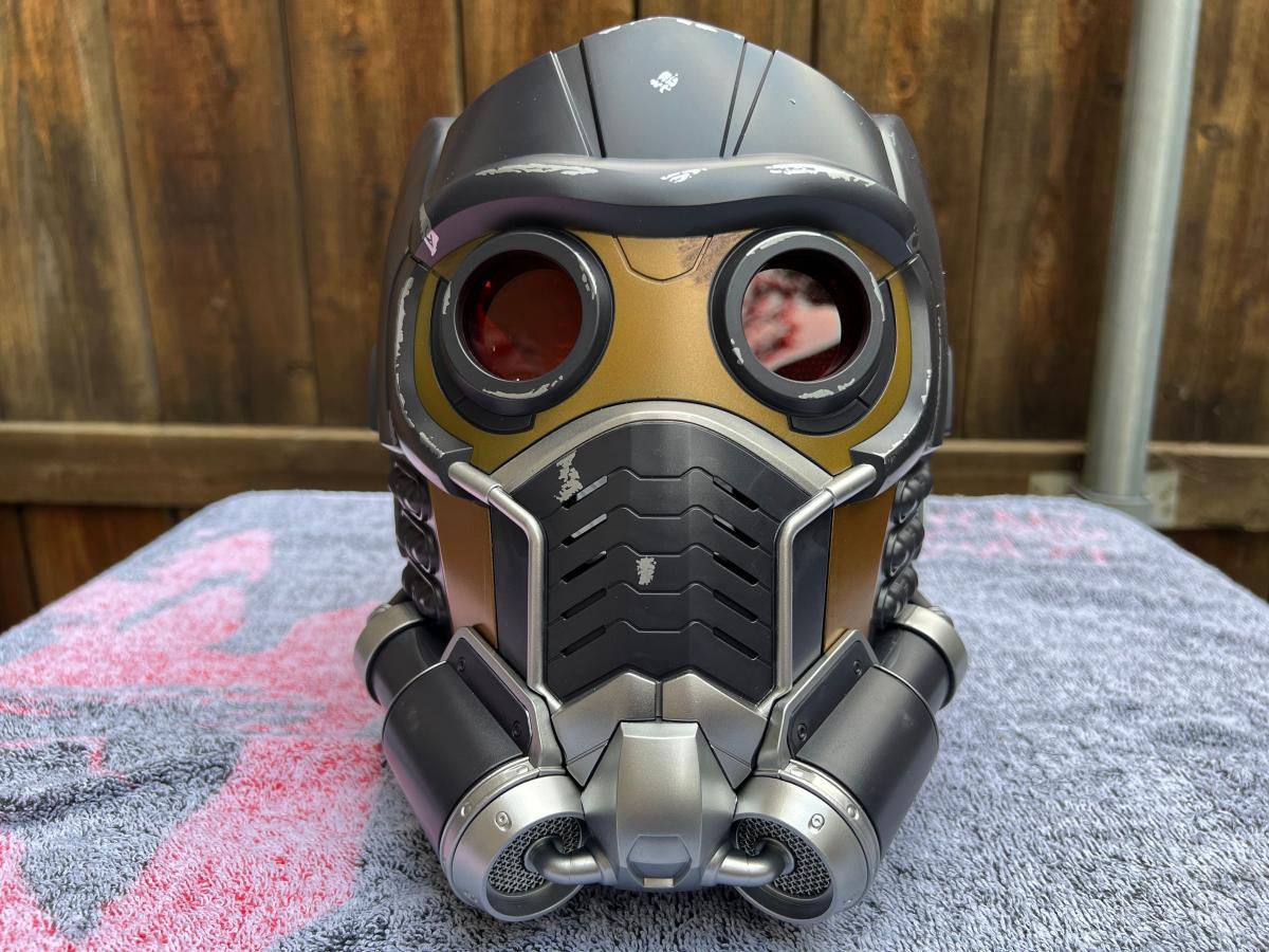 Marvel Legends Star Lord capacete - perfil frontal