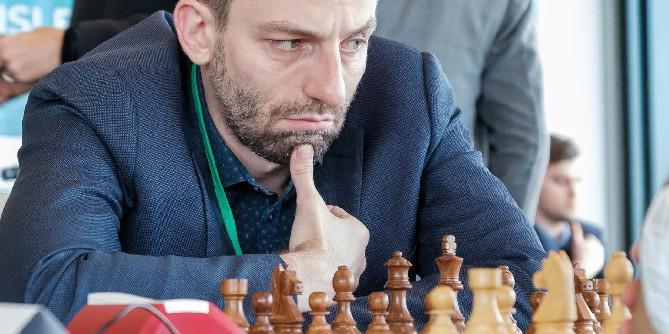 Chess Grandmaster compara assistir aos e-sports competitivos