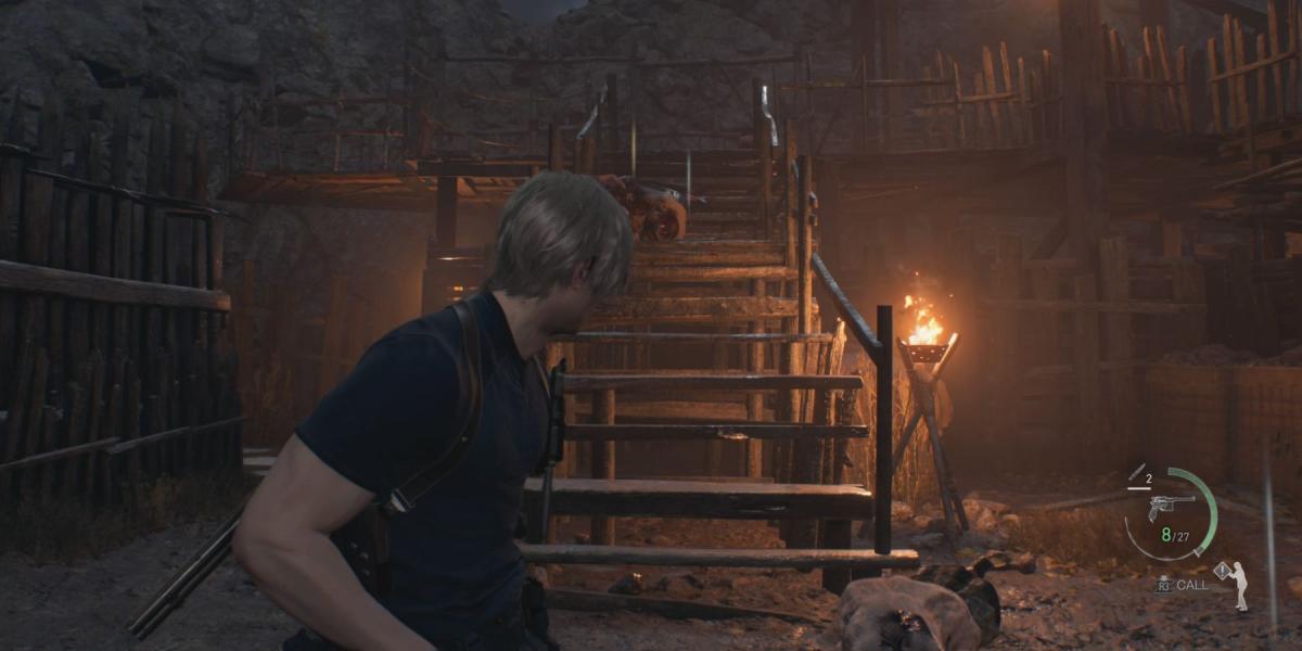 Leon enfrenta as escadas no Checkpoint no remake de Resident Evil 4