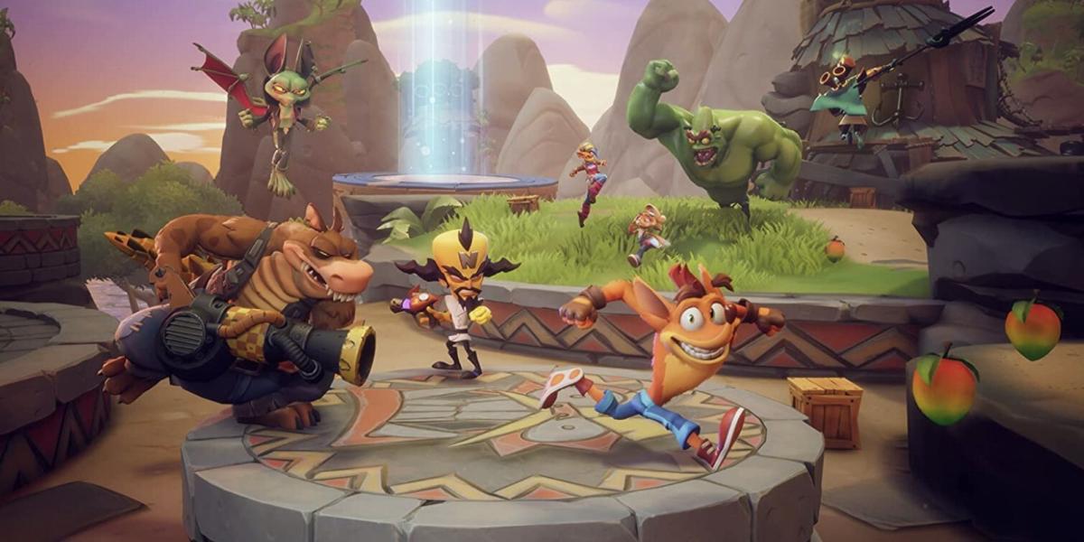 Crash Bandicoot correndo de Dingodile e Neo Cortex em Crash Team Rumble.