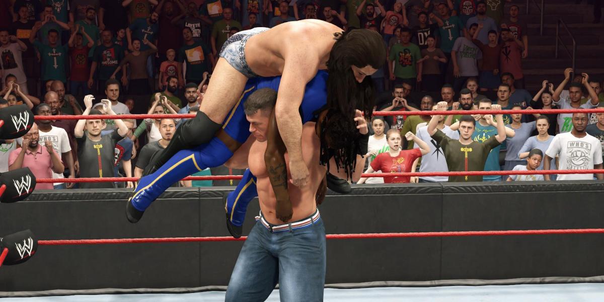 John Cena acertando o Double AA em Cameron e Reggie