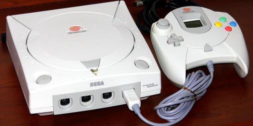 Fã da Sega mostra mochila Dreamcast old-school