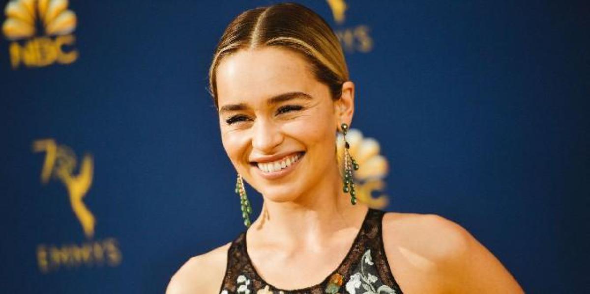 Fãs de Game of Thrones podem doar para caridade pela chance de jantar com Emilia Clarke
