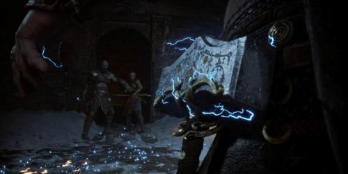 Fãs de God of War Ragnarok discutem por que Mjolnir não quebrou a mesa de Kratos