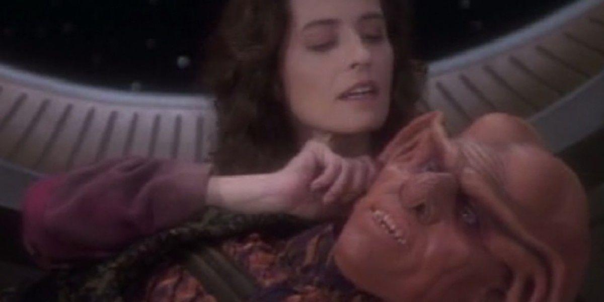 Massagem de ouvido de Quark em Star Trek: Deep Space Nine