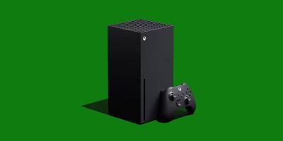Gamer transforma frigobar Xbox quebrado em mesa lateral criativa
