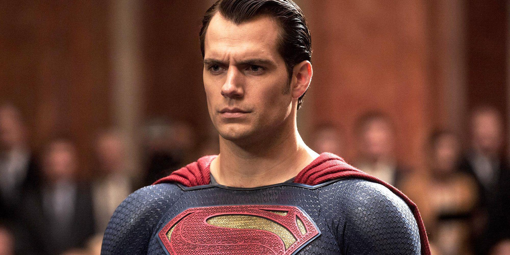 James Gunn diz que Henry Cavill não foi tecnicamente demitido do Superman