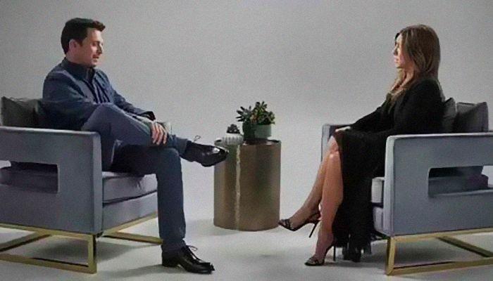 Jennifer Aniston quer que Sebastian Stan a ajude a retornar às comédias românticas