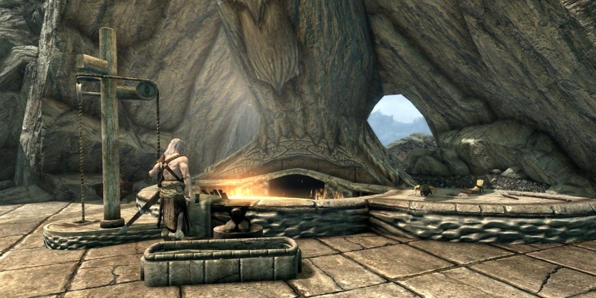 Jogador de Skyrim consegue empilhar nove lingotes de ferro uns sobre os outros