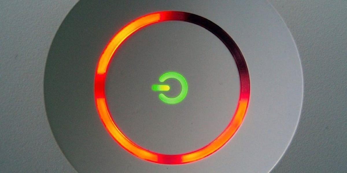 Jogador do Xbox 360 é atingido com anel vermelho da morte após 17 anos