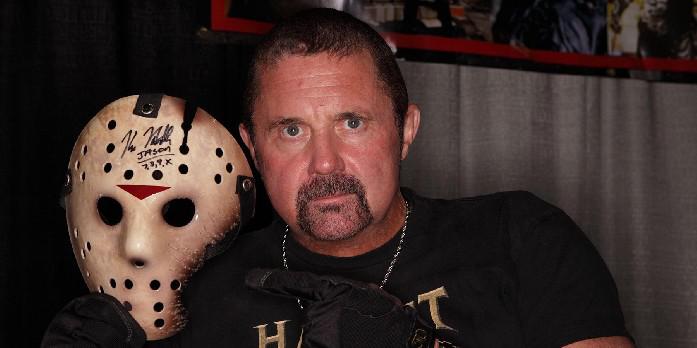 Jogo Texas Chainsaw Massacre apresenta Kane Hodder como Leatherface