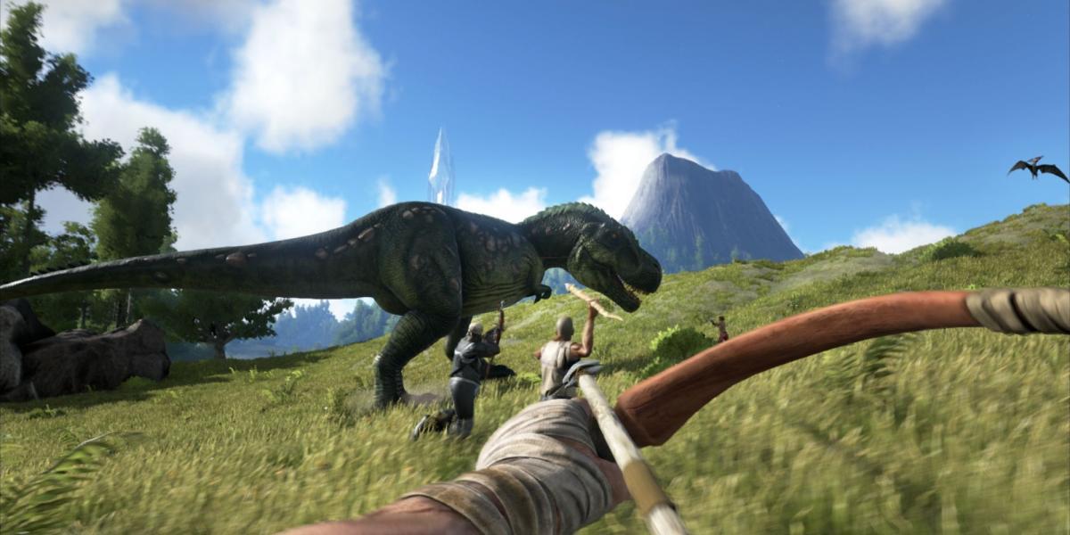 Apontando arco e flecha para um T-Rex em Ark: Survival Evolved