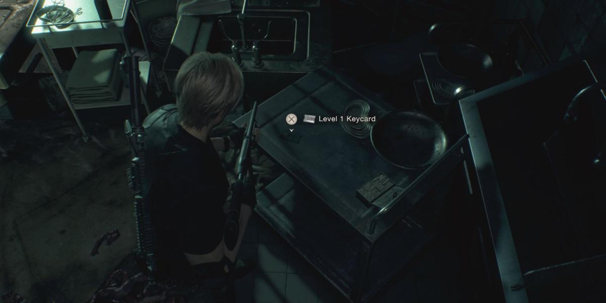 Leon encontra o cartão-chave de nível 1 no remake de Resident Evil 4