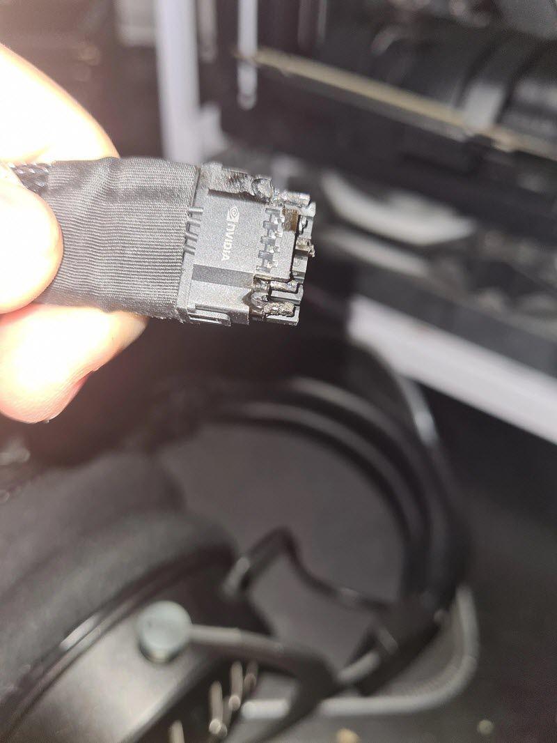 Nvidia RTX 4090 fazendo com que os cabos de alimentação do PC derreta