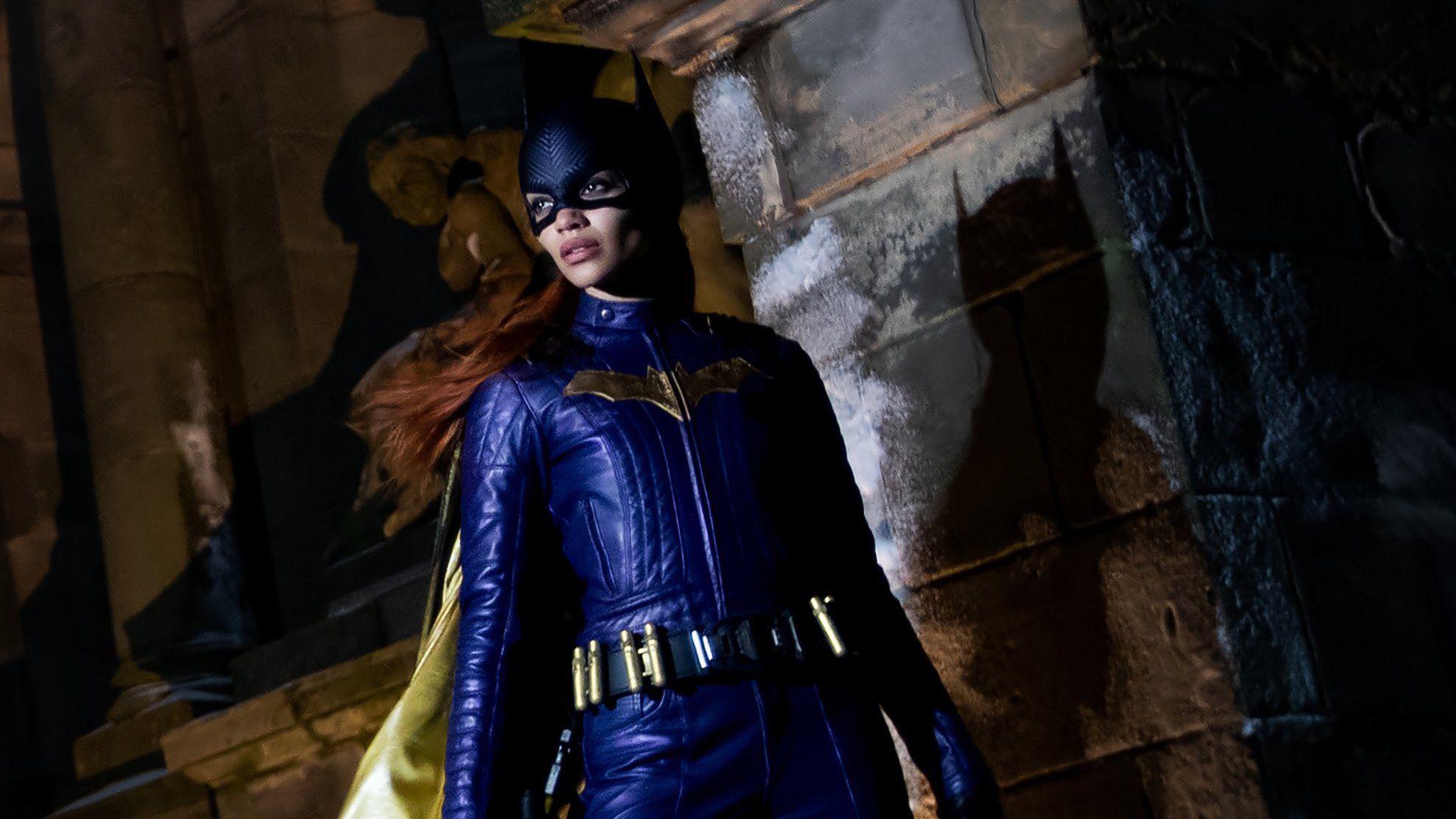 O filme enlatado da Batgirl deve ser homenageado em uma adaptação para videogame