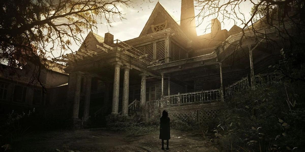 Imagem de Resident Evil 7: Biohazard mostrando Eveline na frente da casa dos Baker.