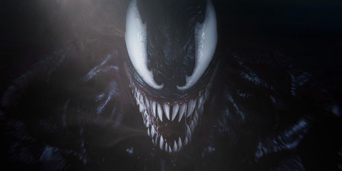 Uma captura de tela em close de Venom emergindo das sombras em Marvel's Spider-Man 2.