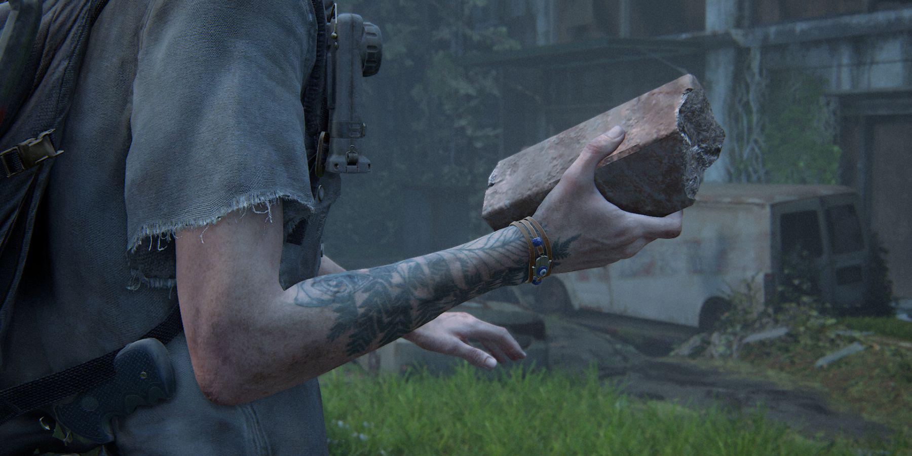 Por que as ferramentas mais fortes de The Last Of Us são tijolos, garrafas e facas