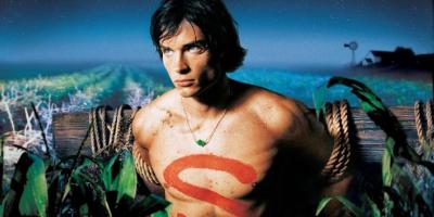 Por que Smallville levou 10 temporadas para mostrar o Superman