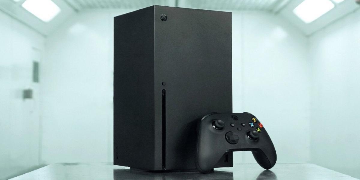 Proprietário do Xbox Series X faz painéis traseiros translúcidos impressionantes para o console