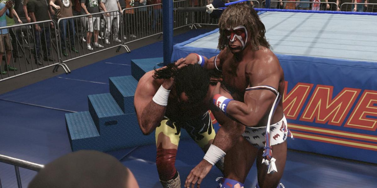 WWE 2K23 Ultimate Warrior arrastando Jake Roberts para fora do ringue