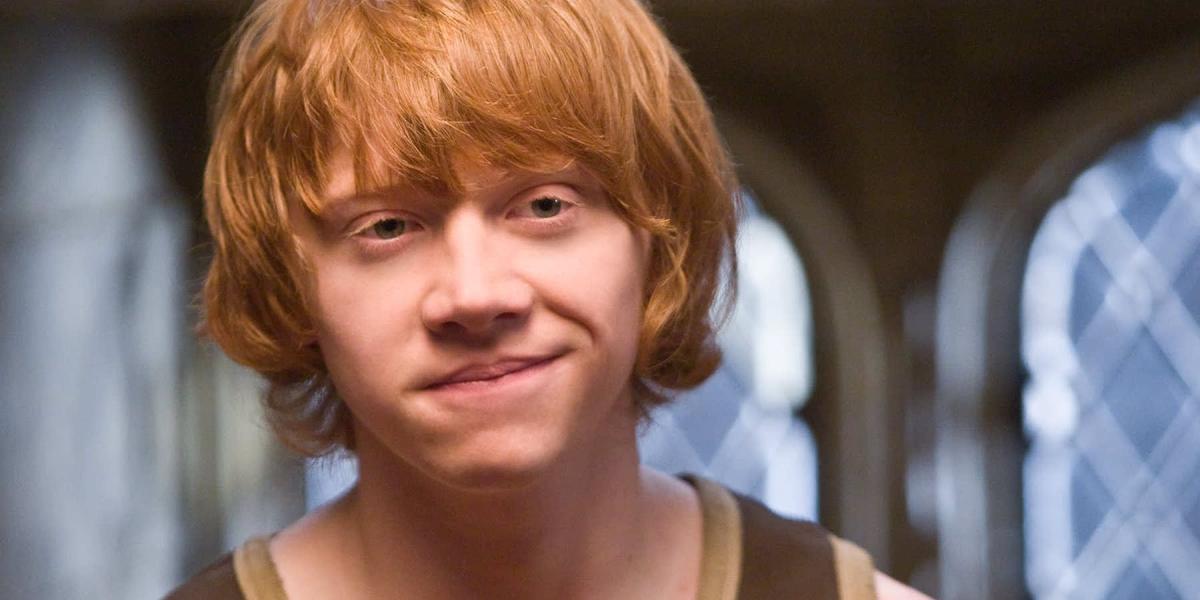 Rupert Grint diz que interpretar Ron Weasley em Harry Potter foi ‘sufocante’