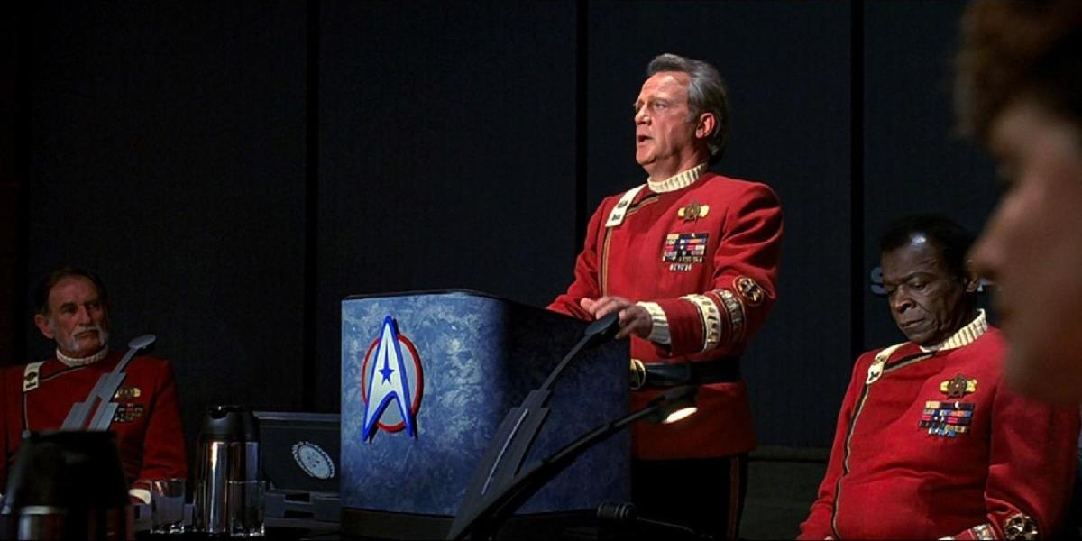 Star Trek: Por que os capitães temem tanto a promoção?