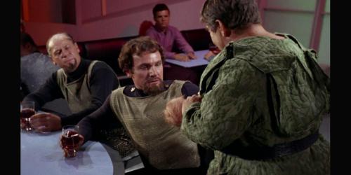 Star Trek: Por que os poderosos Klingons têm tanto medo de Tribbles?