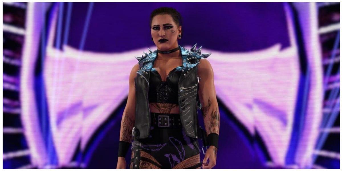 Rhea Ripley caminhando para o ringue da WWE em WWE2k23