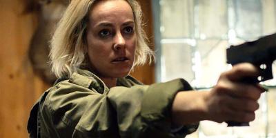Trailer engolido: uma fuga de drogas dá errado no novo filme de terror corporal de Jena Malone e Mark Patton