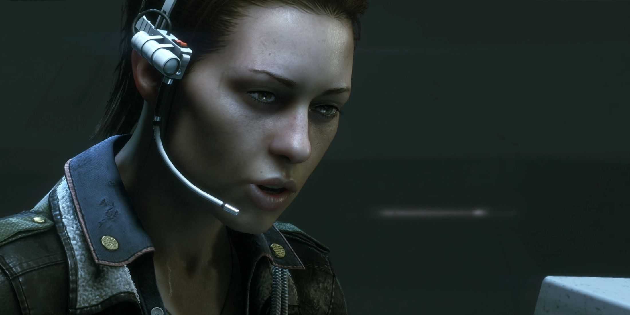 Amanda Ripley talking into a headset in Alien: Isolation