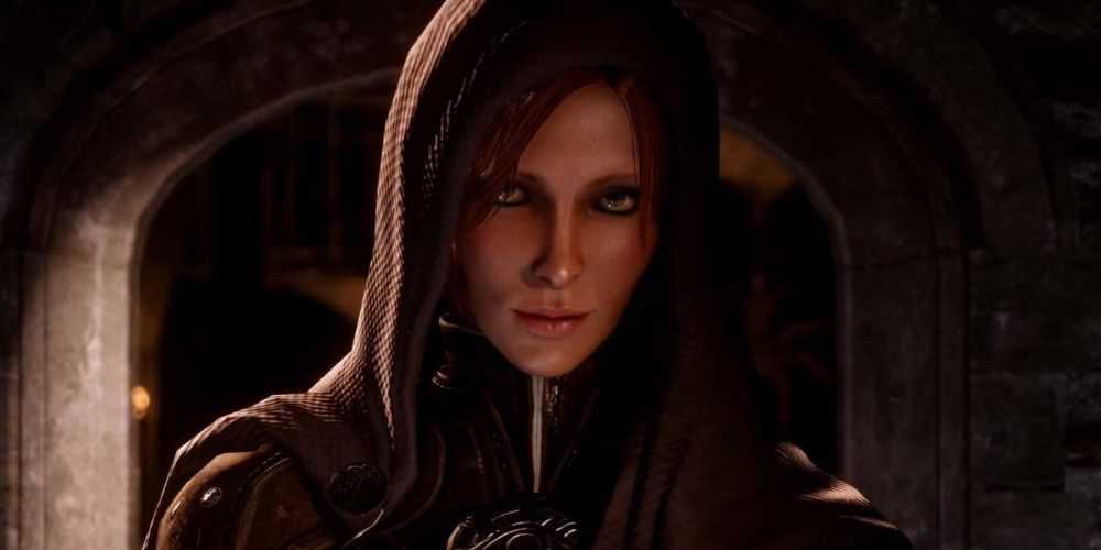 Leliana staring in Dragon Age