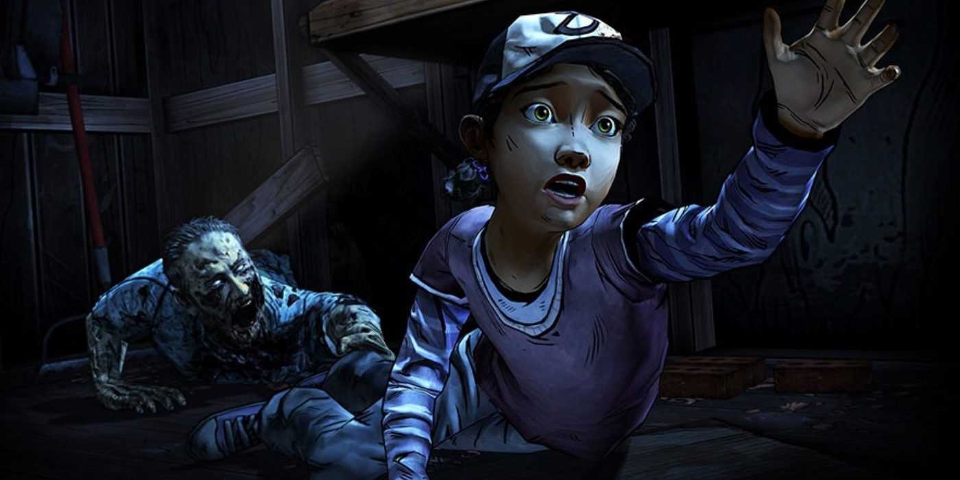 Clementine da 2ª temporada de Telltales The Walking Dead fugindo de um andador