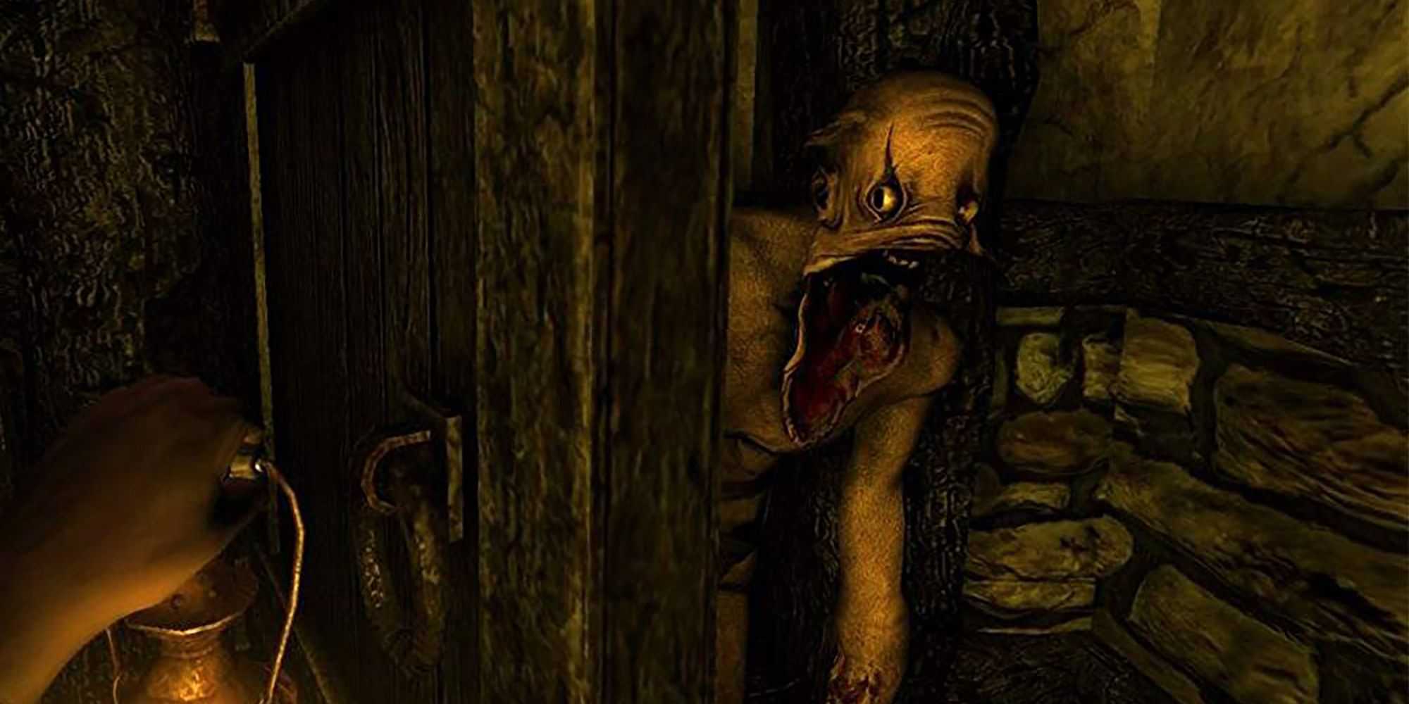 A Creature in Amnesia: The Dark Descent peeking through a half open door