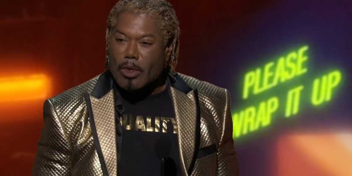 Christopher Judge, dublador de God of War, brinca com Call of Duty