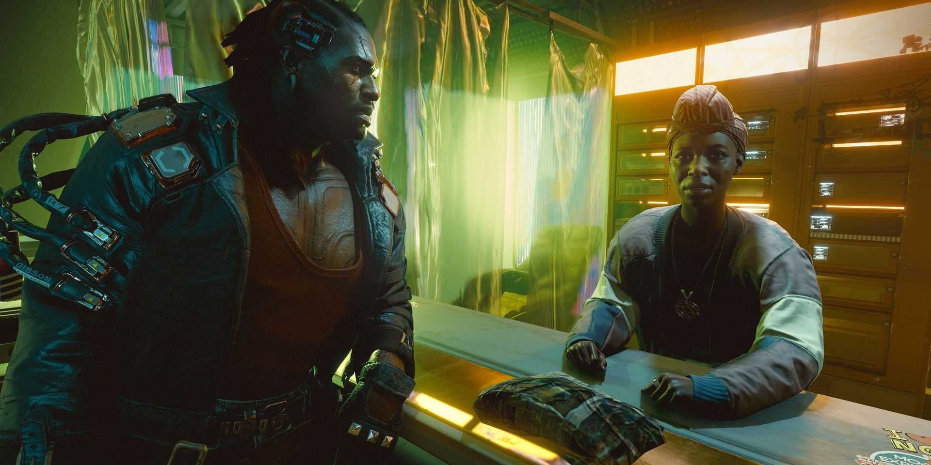 Placide conversando com uma mulher em Cyberpunk 2077