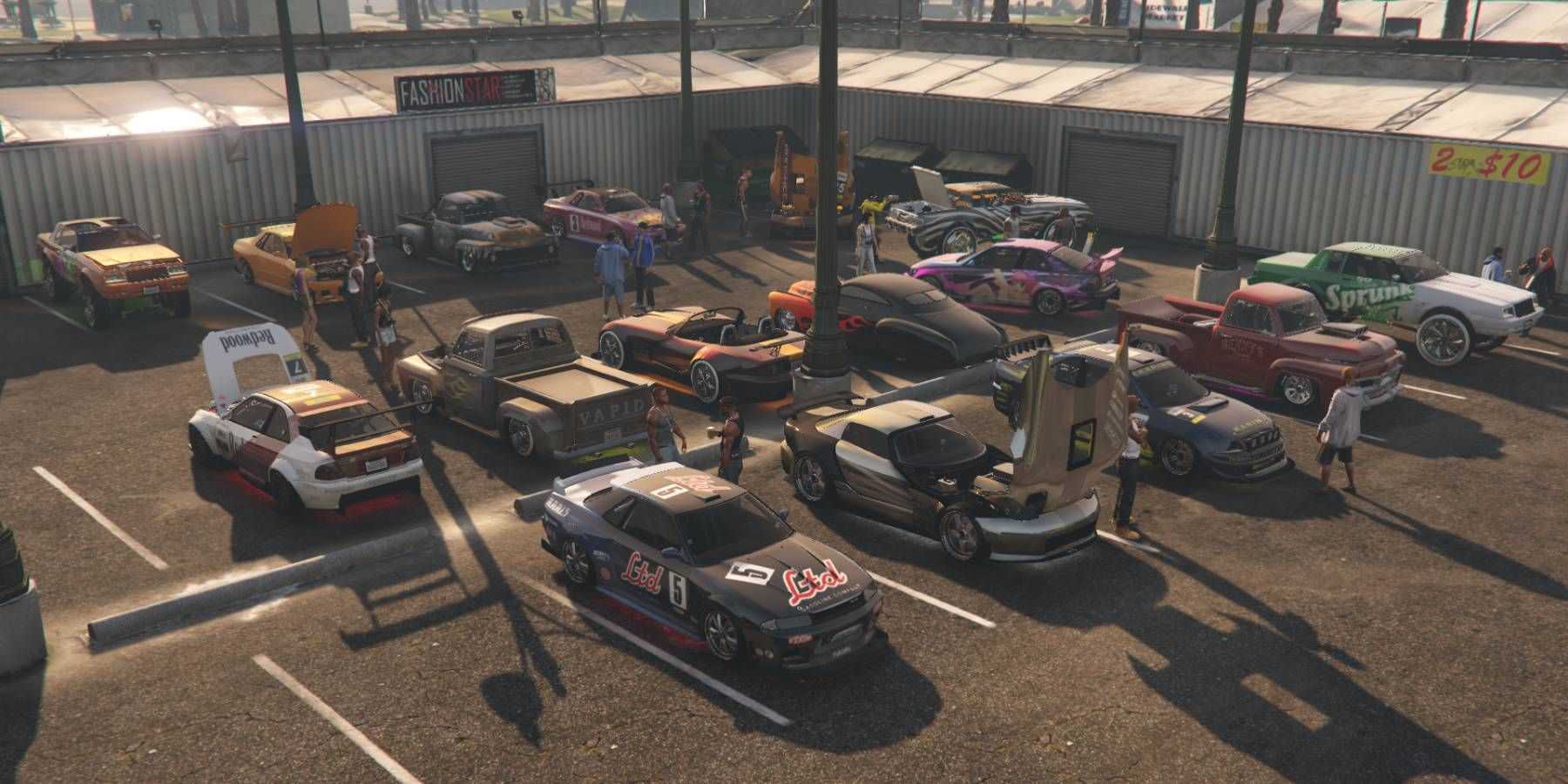 Uma reunião de carros personalizados no Grand Theft Auto Online